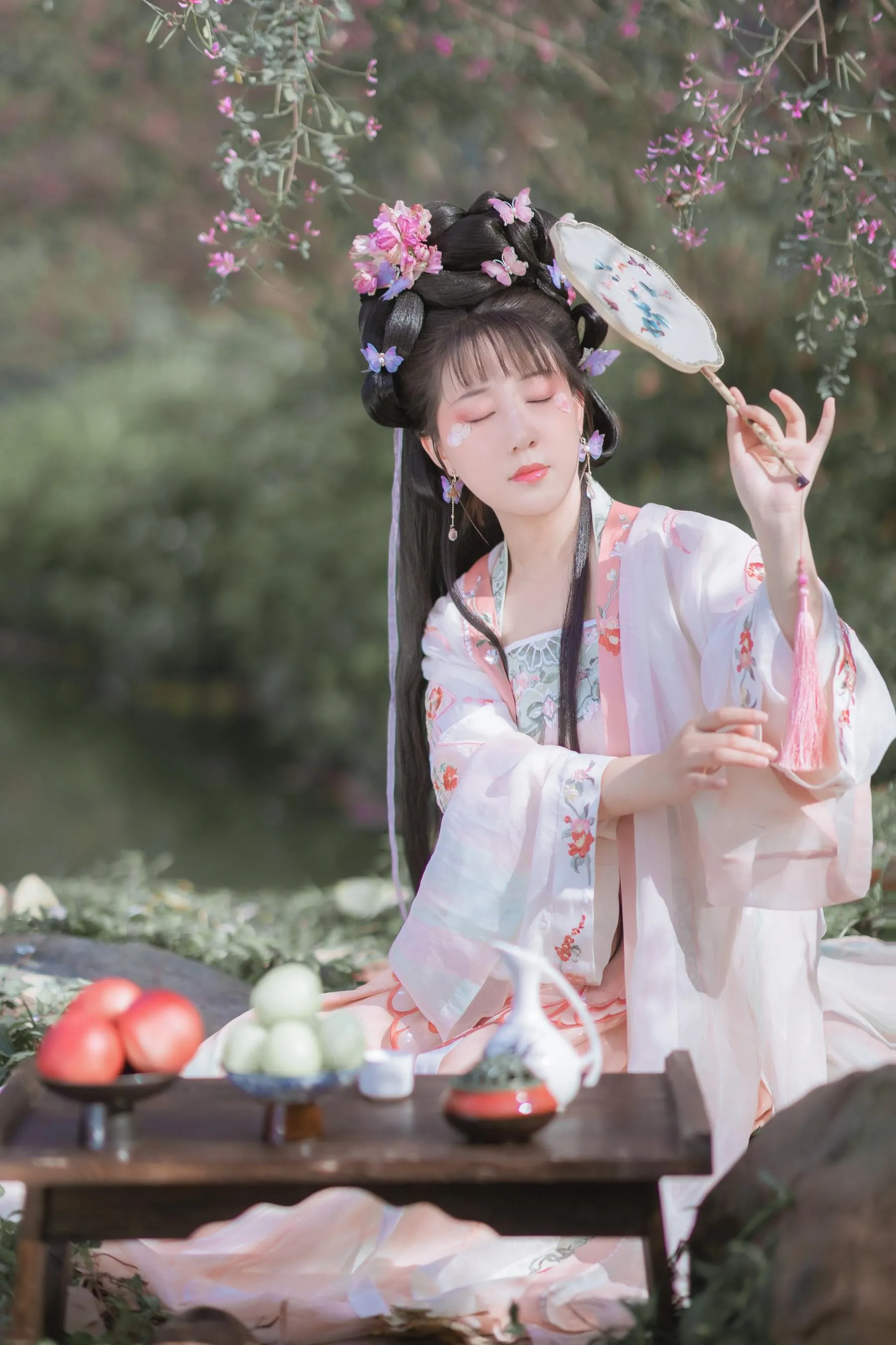 [艺图语] 2022.05.22 春日宴 V [32P]插图2